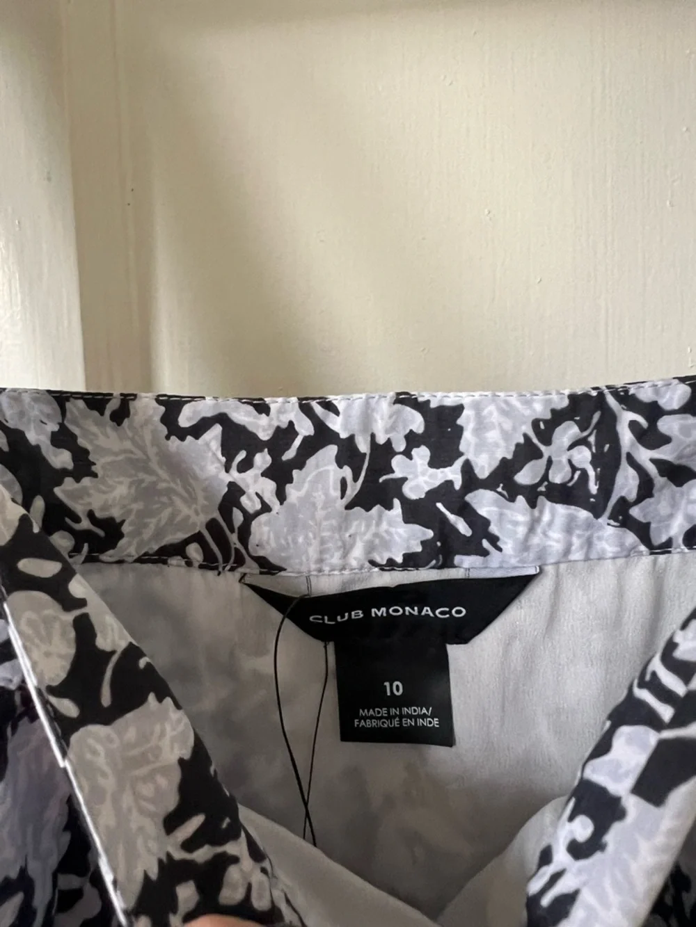 Club Monaco City to Beach Tie-Waist Midi Dress - Picture 7 of 11